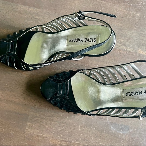Steve Madden black wedge heel sandals size 8 - Picture 4 of 5